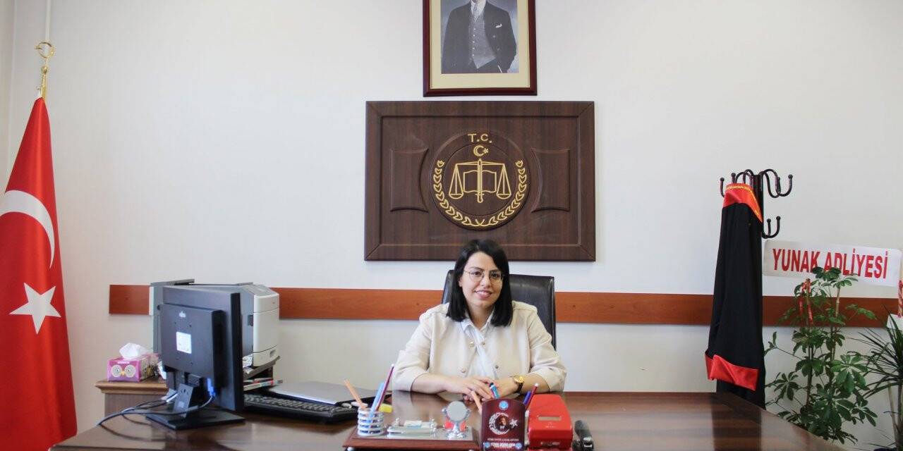 Yunak Cumhuriyet Savcısı  görevine başladı