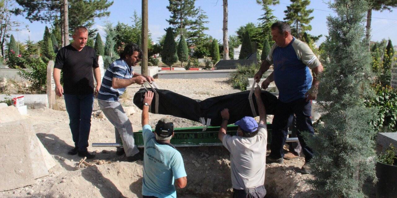 Öldürülen çoban kimsesizler mezarlığına defnedildi