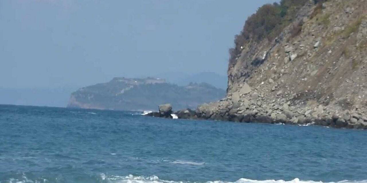 Gençler akıntıya kapıldı
