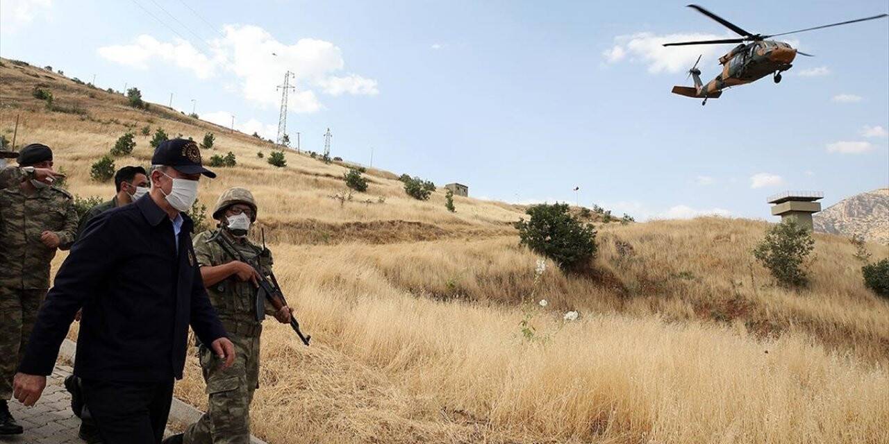 Milli Savunma Bakanı Akar: 700’den fazla hedef vuruldu