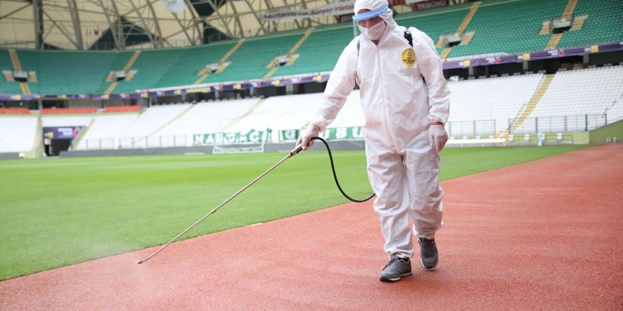 Sivasspor Maçı Öncesi Stadyumun Dezenfeksiyonu Yapıldı