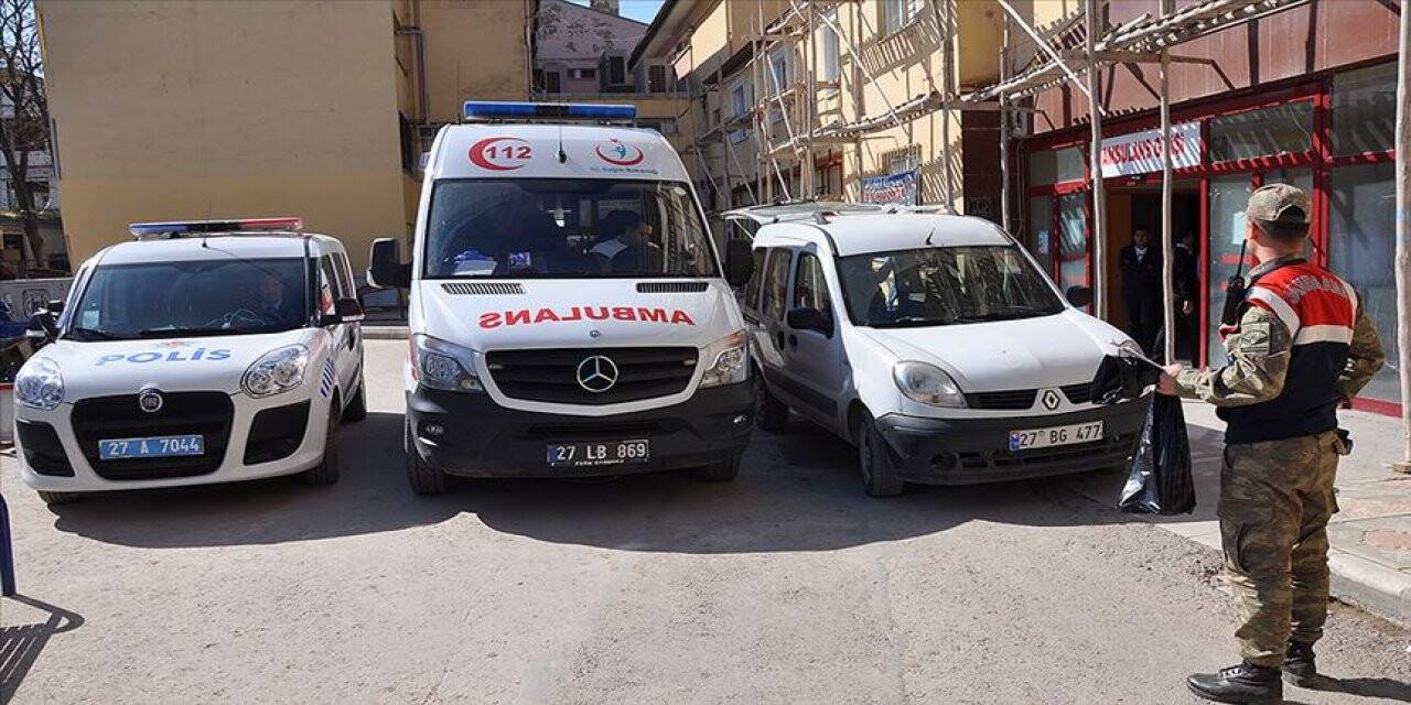 Askeri araç devrildi: 5 asker yaralı