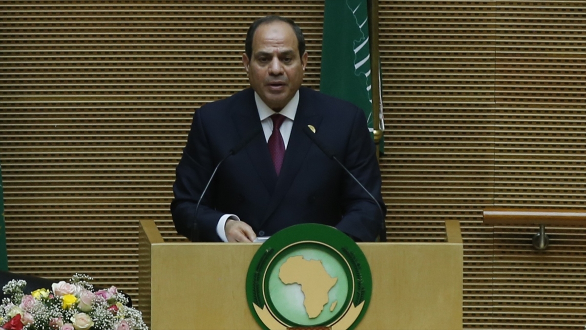 Darbeci Sisi'den Libya'ya askeri müdahele tehdidi