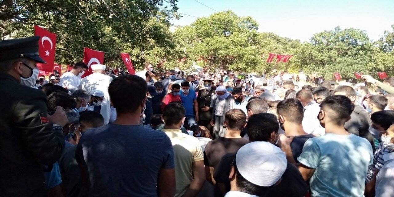 Hakkari şehidi son yolculuğuna uğurlandı