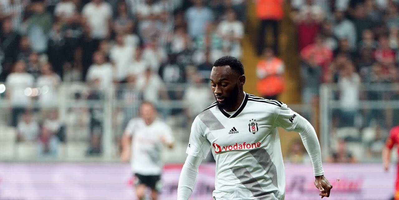 Kur’an dinleyerek konsantre oluyorum