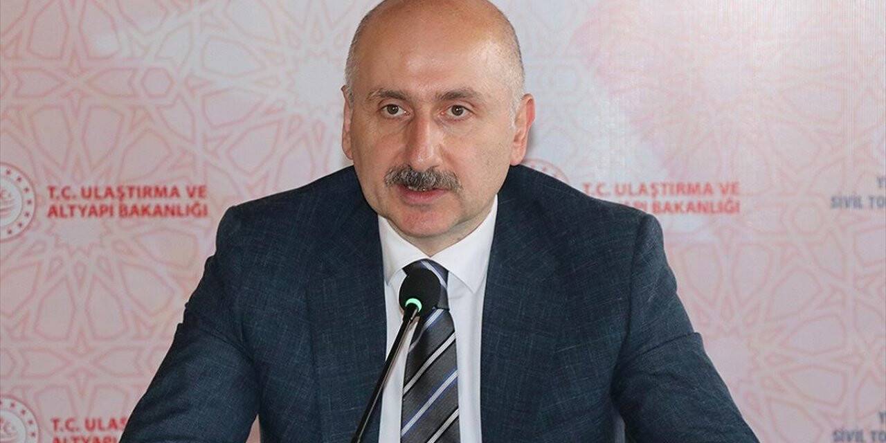 Bakan Karaismailoğlu: Salgın sürecinde ülke genelindeki hiçbir şantiyemiz kapanmadı