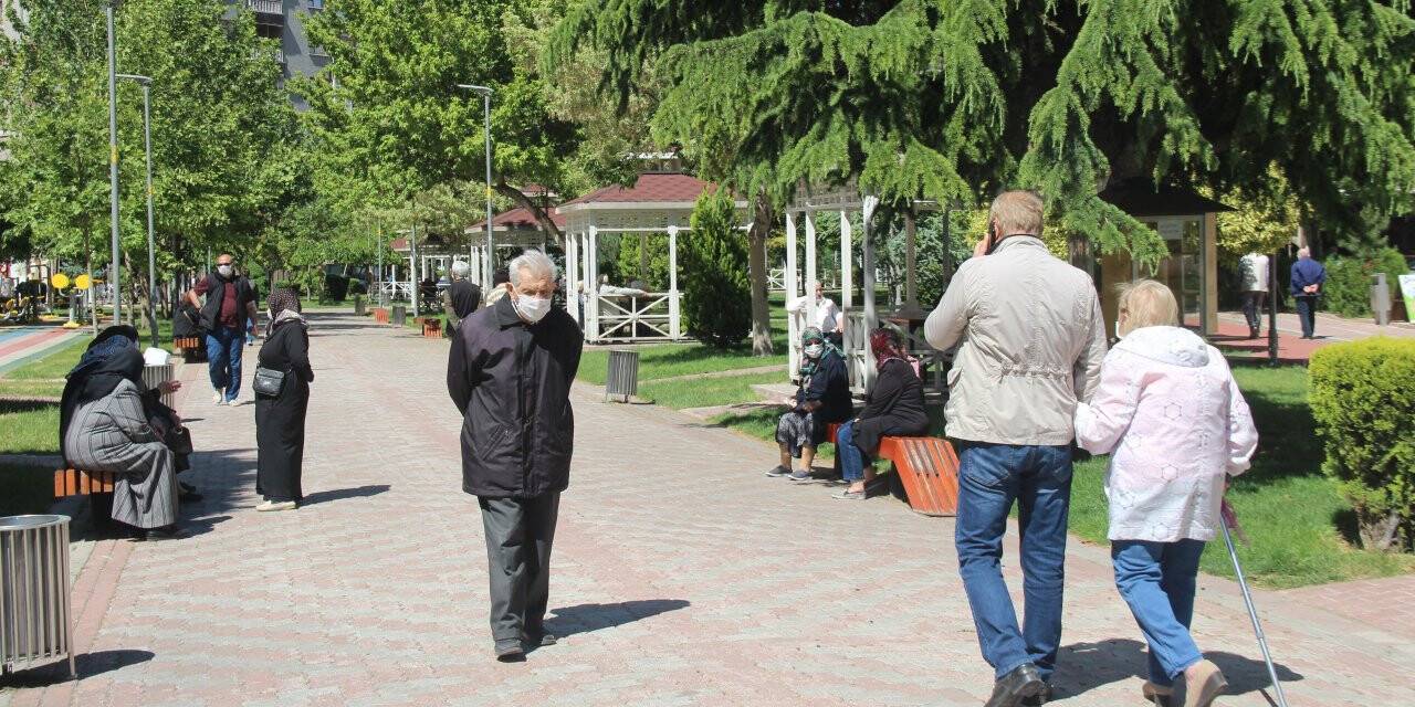 Konya'da 65 yaş üstüne seyahat izni