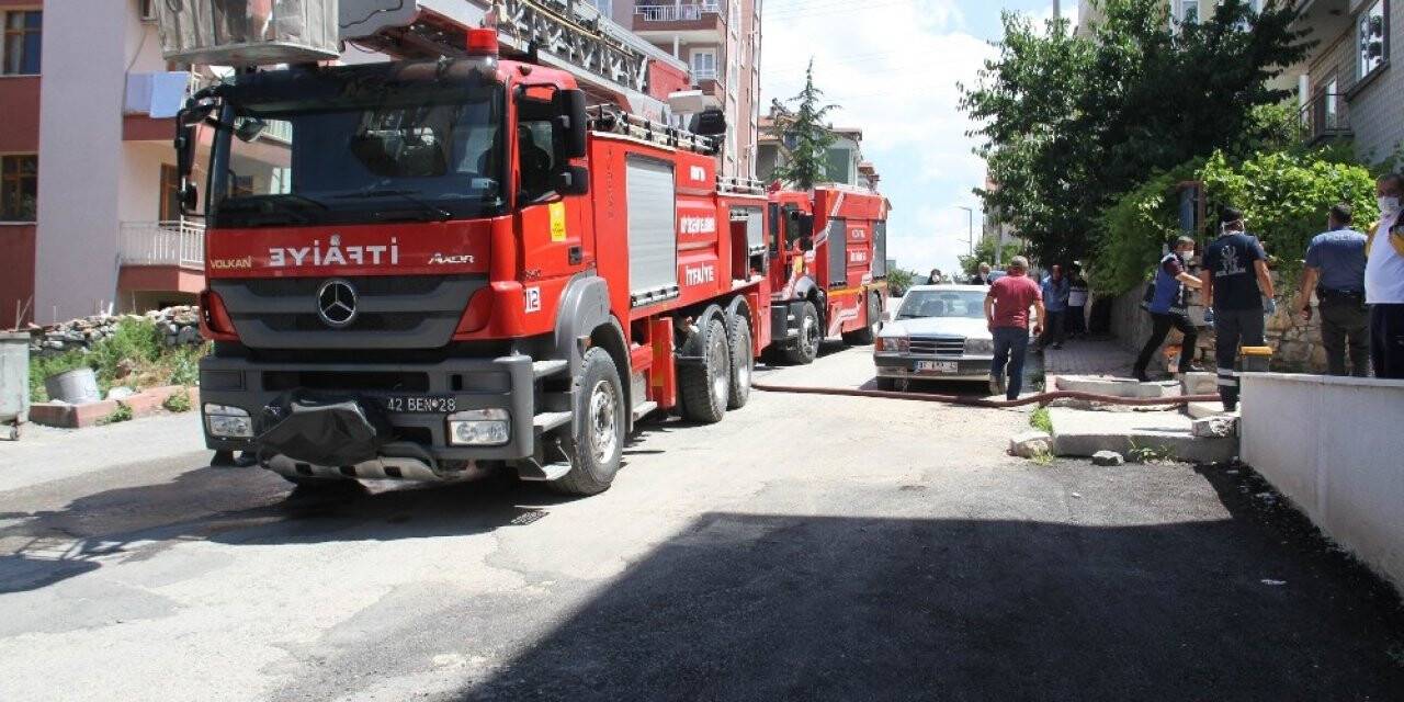 Konya’da evde çıkan yangın paniğe neden oldu