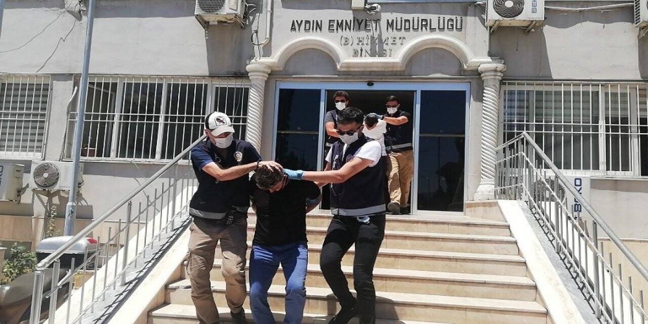 Değerinin altında dolarla dolandırıldı
