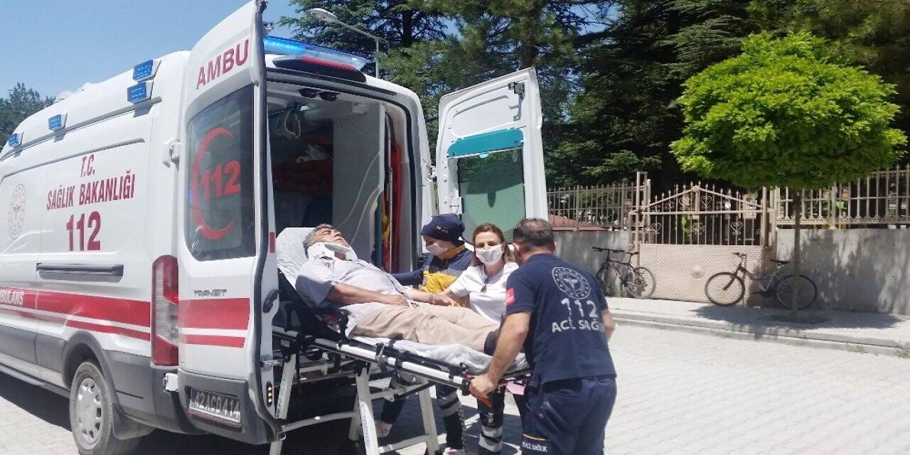 Otomobil sürücüsü elektrikli bisiklete çarptı: 1 yaralı