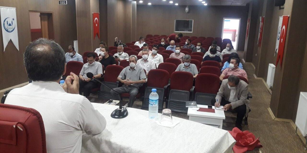 Yunak'ta Müdürler Toplantısı Yapıldı