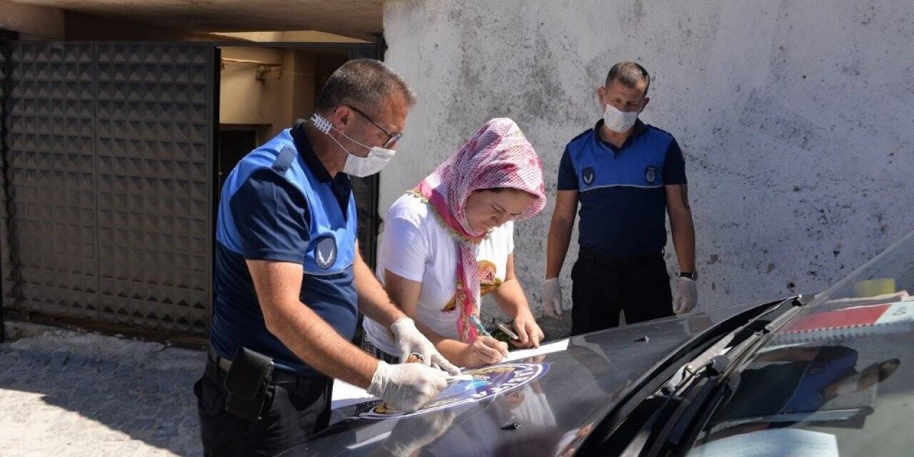 Dedektif gibi araştırma yapıp cüzdanı sahibine teslim ettiler