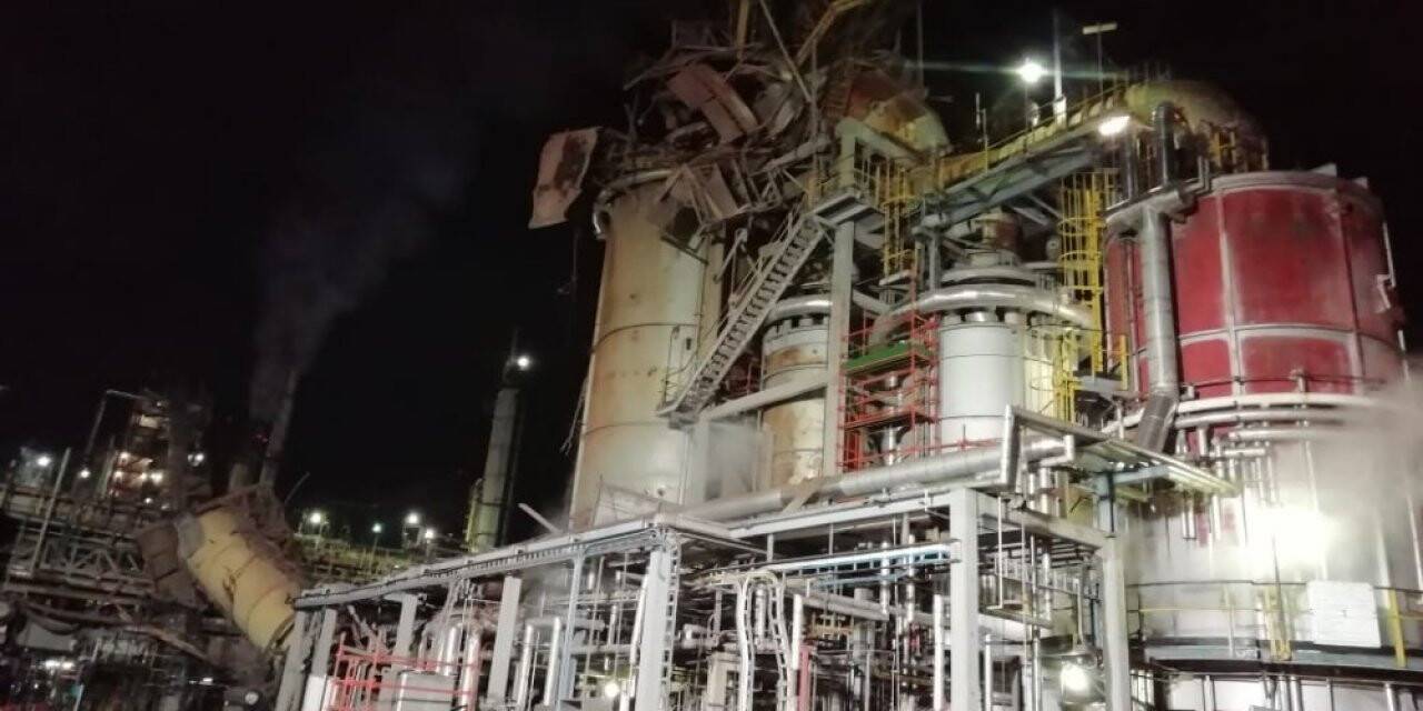 Güney Afrika’da petrol rafinerisinde patlama: 2 ölü