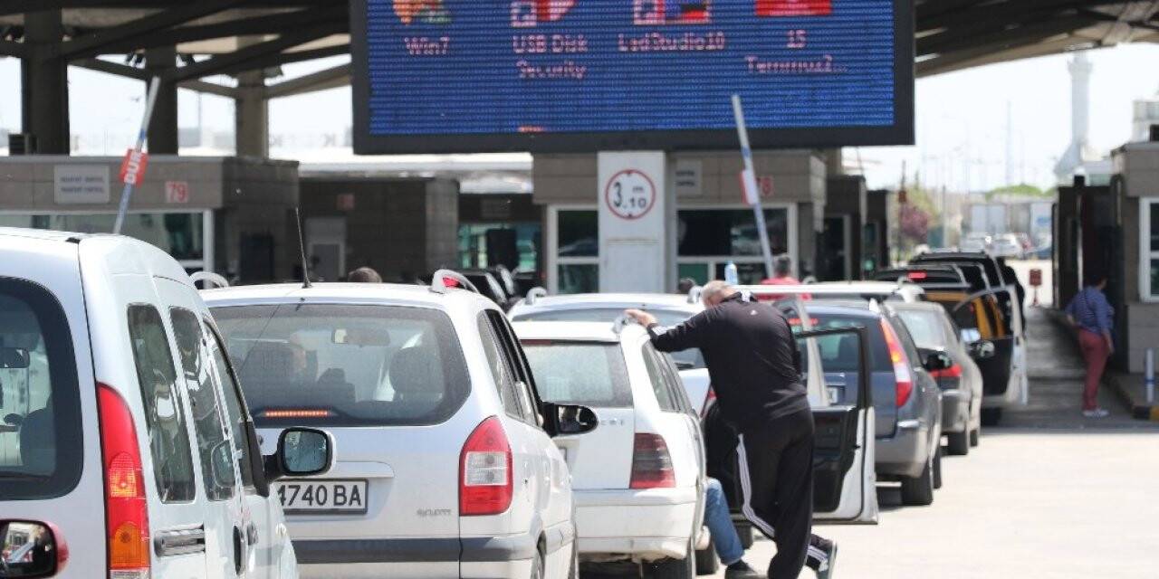 Kapıkule’de rakamlar açıklandı: 1 ayda 102 bin 586 yolcu