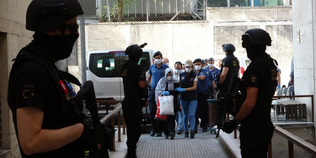 İllegal dershane  kuran 14 FETÖ şüphelisi  adliyede