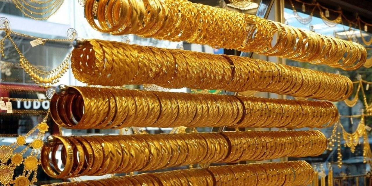 Altının gramı 400 lira