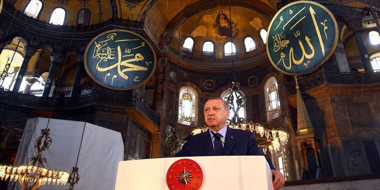 Ayasofya resmen ibadete açıldı
