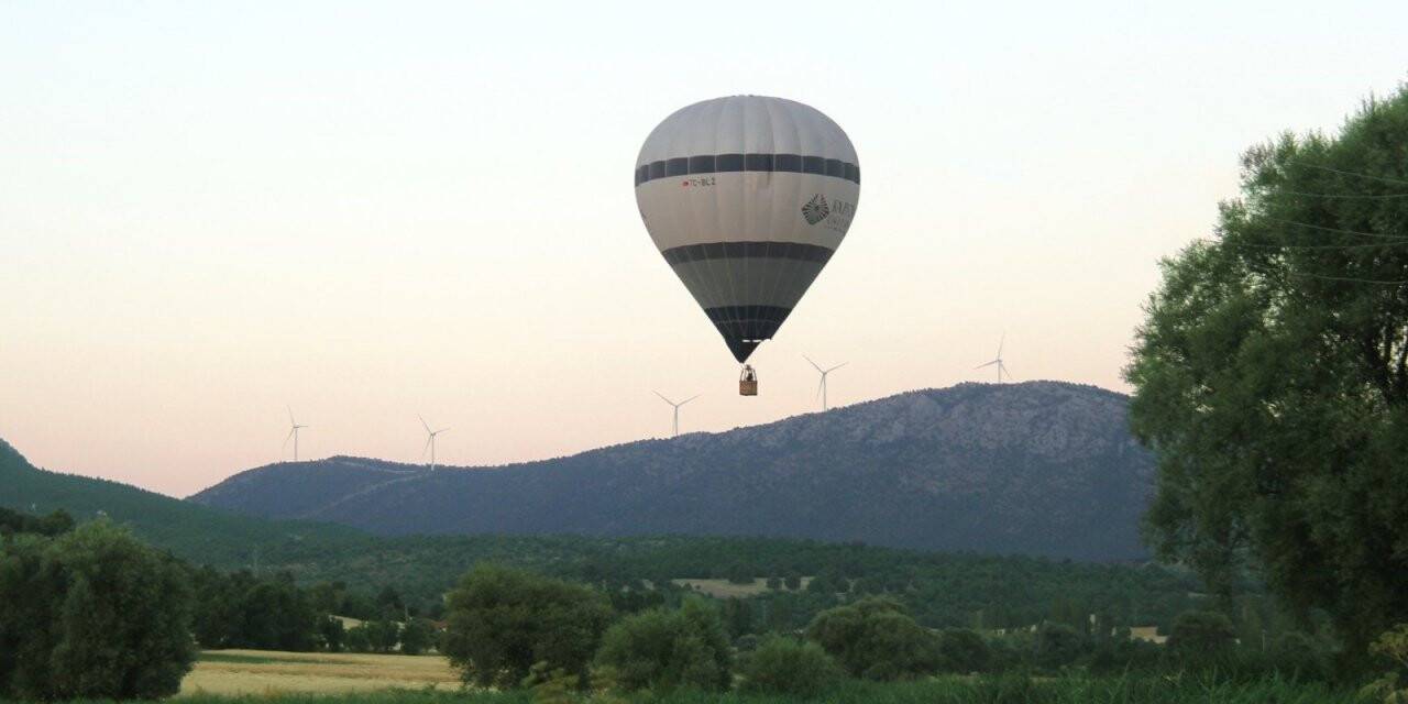 Beyşehir semalarında balon uçuşu denemesi