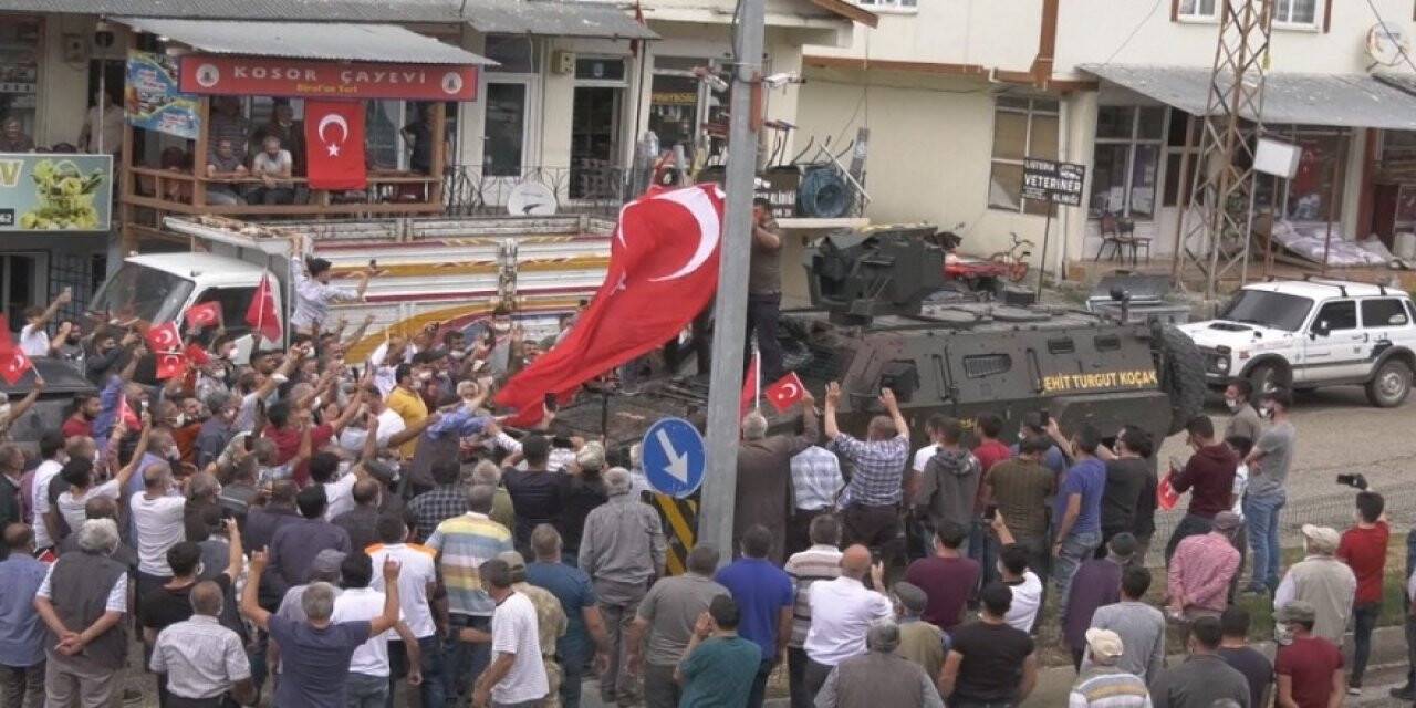 Jandarma kurbanla karşılandı