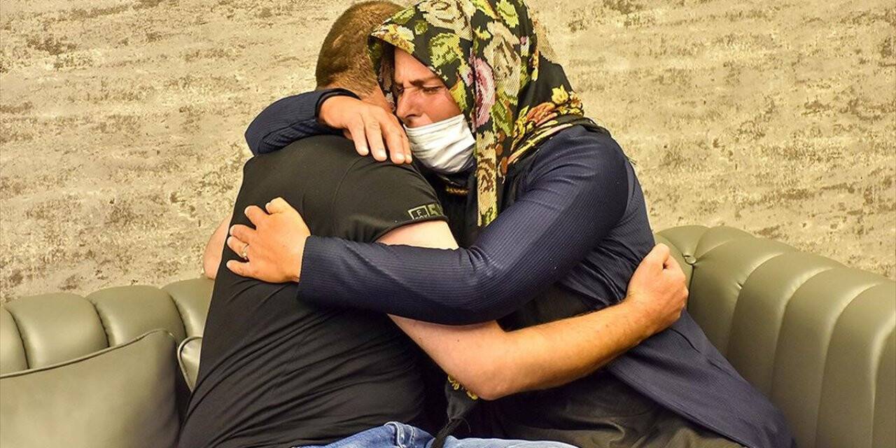 Diyarbakır annelerinden biri daha evladına kavuştu