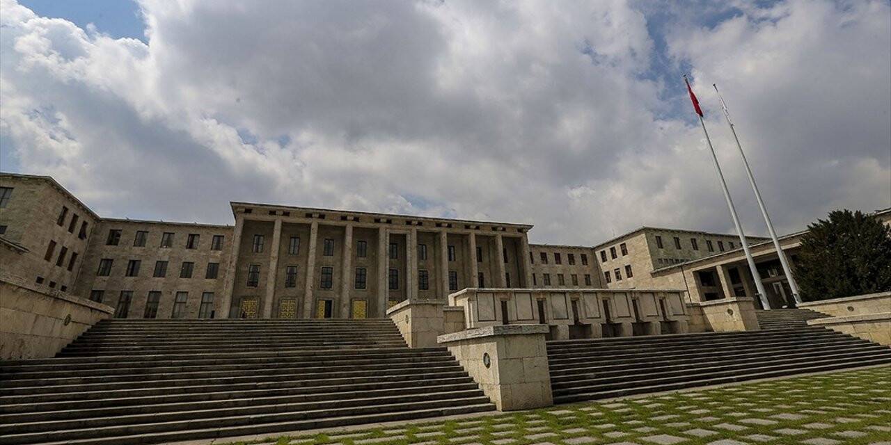 AK Parti, CHP, MHP ve İYİ Parti Ermenistan'ın Azerbaycan'a yönelik saldırısını kınadı