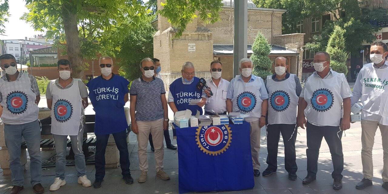 TÜRK-İş’ten, Kıdem Tazminatıma dokunma broşürü ve maske dağıtımı