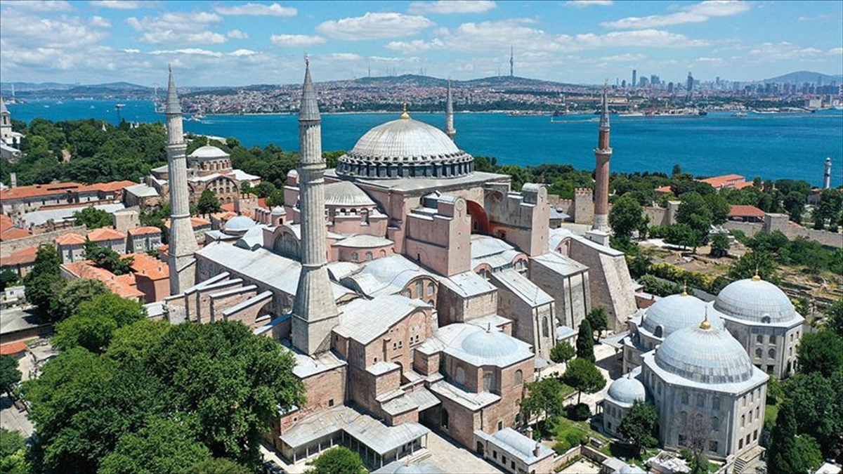 Üsküplü İlahiyatçı Baki'den Ayasofya'nın açılmasına destek: Balkanlardaki camilerin tac-ı şahı Ayasofya’dır