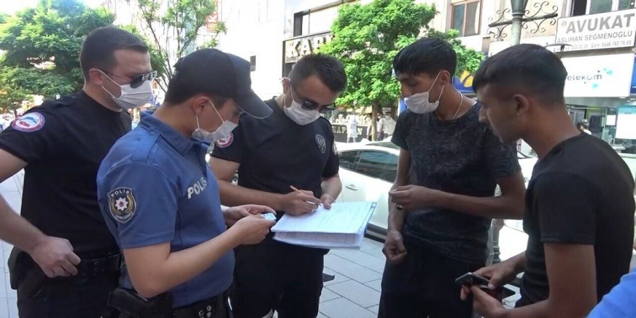 Maske cezasına ’Zeki Müren’ esprisi