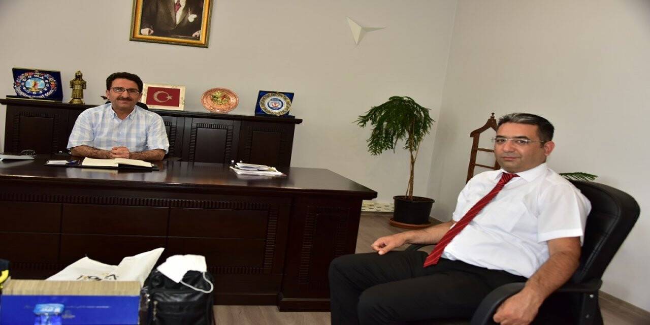 Hüma Okulları’ndan Dr. Ahmet Ergin’e Ziyaret