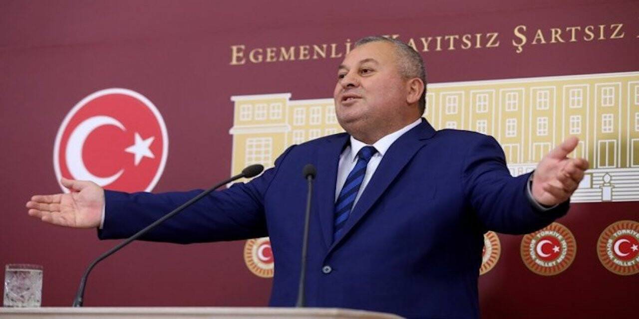 Cemal Enginyurt MHP'den ihraç edildi