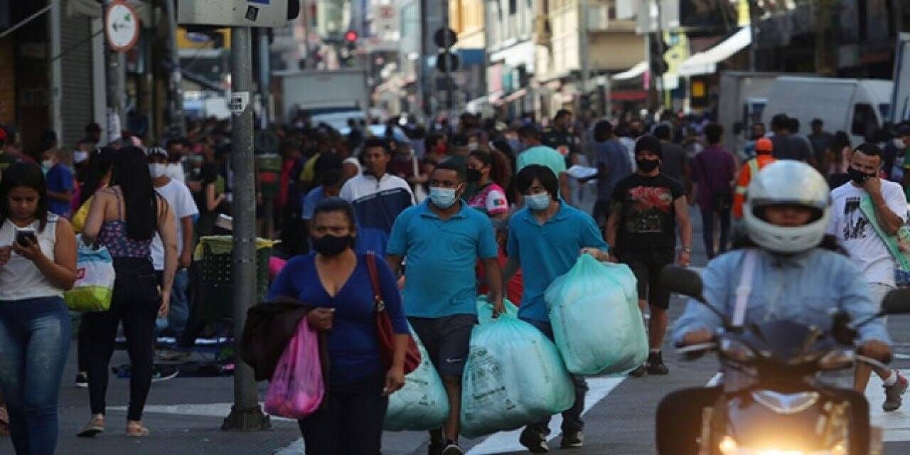 Korona virüs salgınında dünya genelinde günlük vaka sayısı rekor kırdı