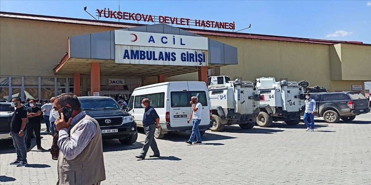 Yüksekova'da uçuruma yuvarlanan araçtaki 4 kişi hayatını kaybetti