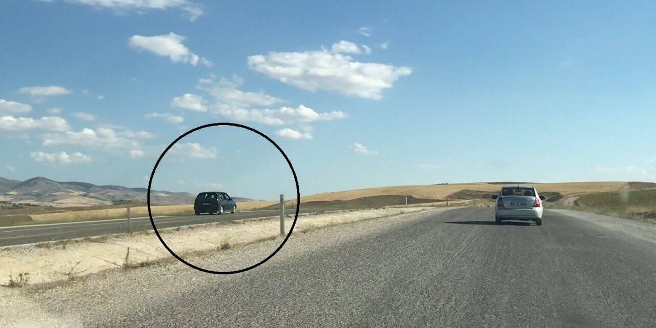 Ters yönde giden araç ölüme davetiye çıkardı