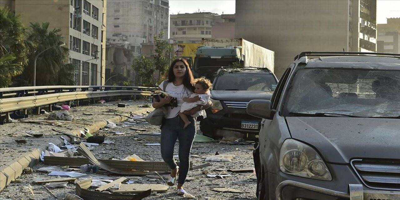 Beyrut'ta patlamanın ardından 2 hafta olağanüstü hal ilan edildi