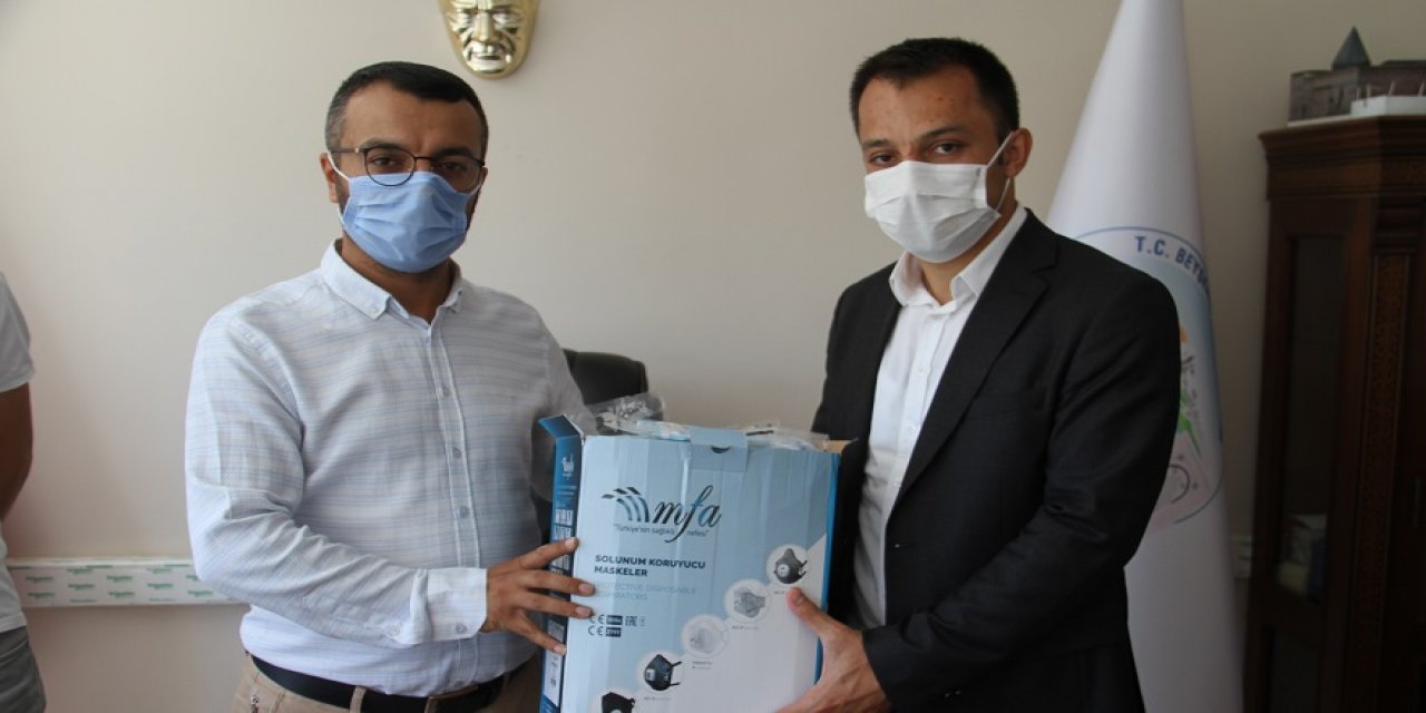 İYİ Parti Beyşehir İlçe Başkanlığı'ndan maske desteği
