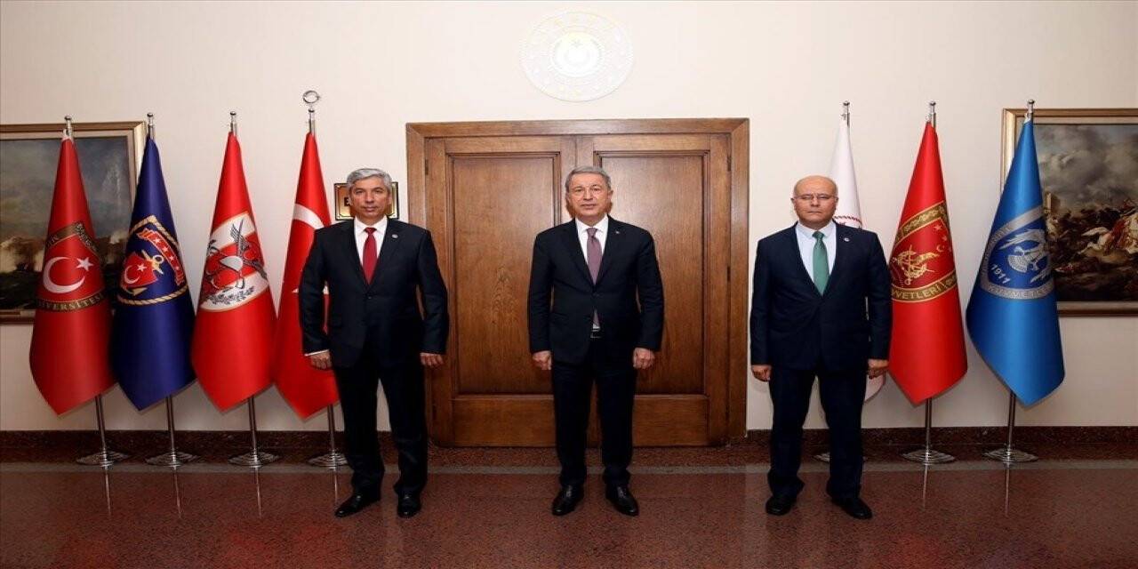Bakan Akar, TEMAD Başkanı Ürgen’i kabul etti