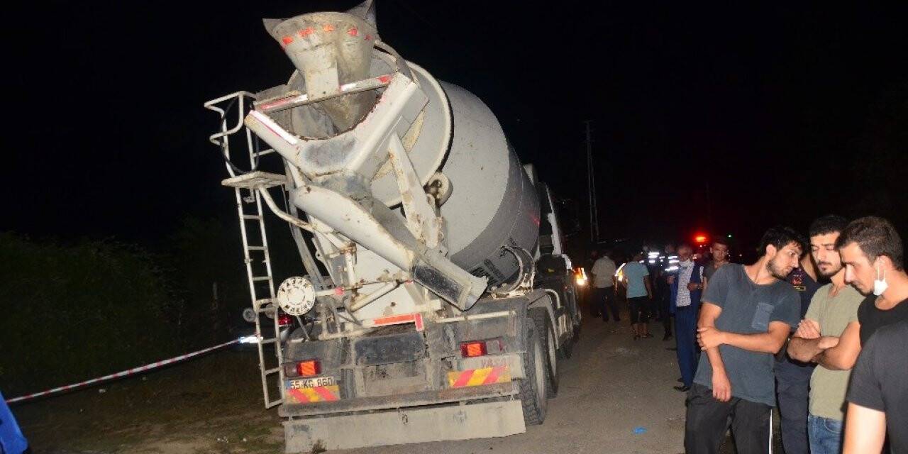 Beton mikserinin altında can verdi