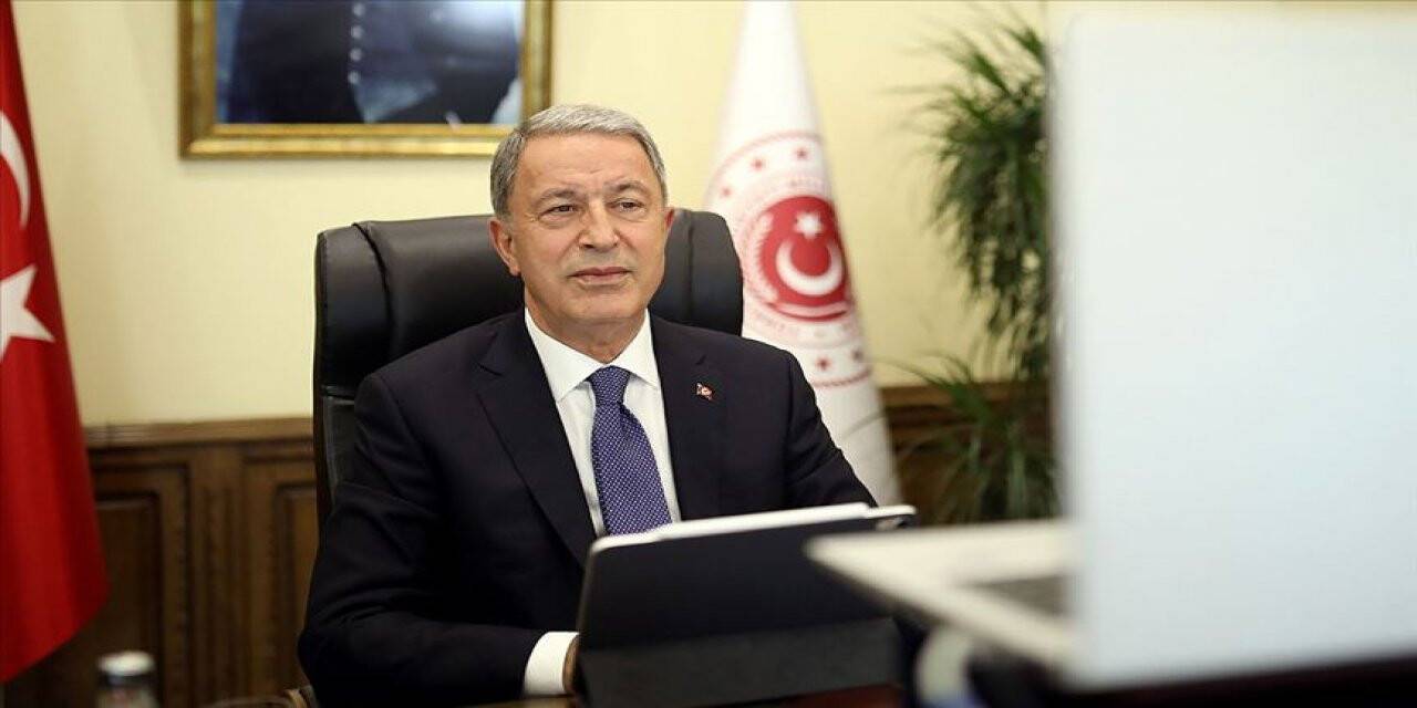 Bakan Akar'dan komutanlarla 'Doğu Akdeniz' toplantısı
