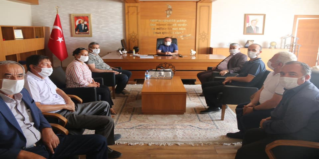 Konya'dan öğretim üyeleri Kaymakam Nayman'ı ziyaret etti