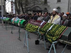 Kazada ölenlerin 6'sı defnedildi