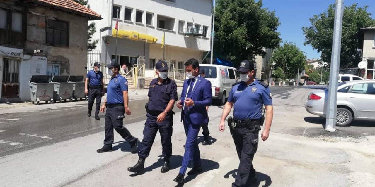 Derebucak'ta kaymakam koronavirüs denetiminde