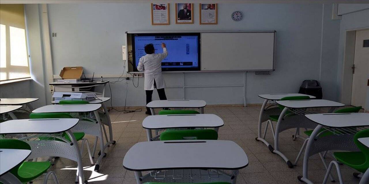 Öğretmenler yeni eğitim öğretim yılına pazartesi başlayacak