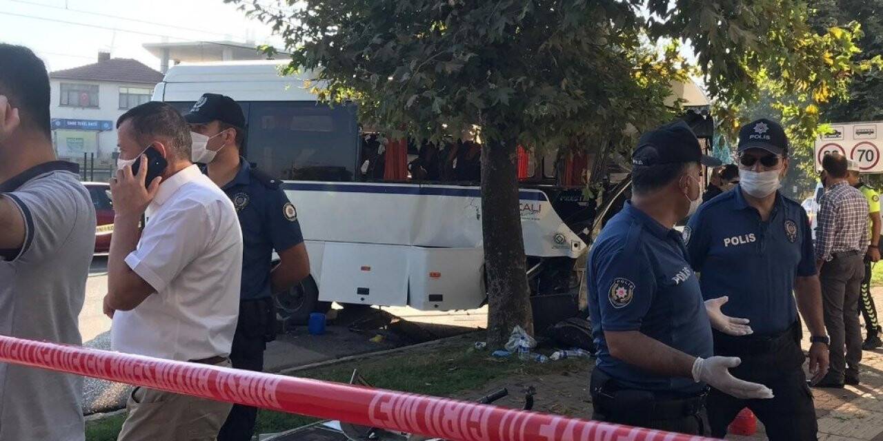 Bursa’da işçi midibüsü kaza yaptı: 2 ölü, 17 yaralı