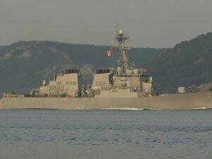 ABD savaş gemisi Çanakkale Boğazı'ndan geçti