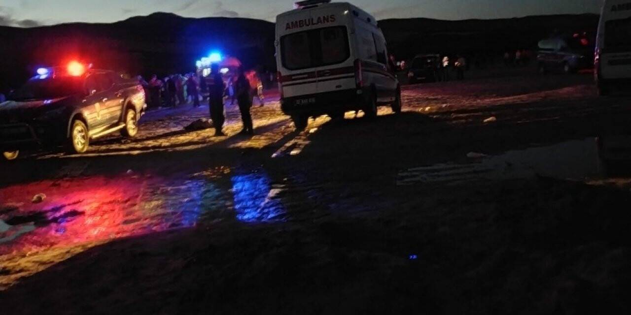 Isparta’da göle giren 5 gençten iki kardeş boğularak hayatını kaybetti
