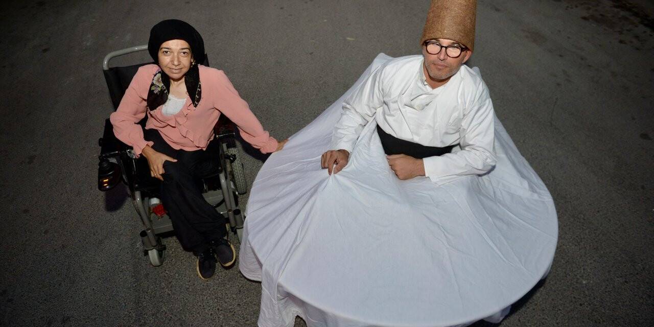 Her Dönüşte Kalbim  Allah'ı Zikrediyor