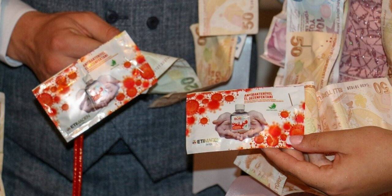 Söz töreninde Borel taktılar