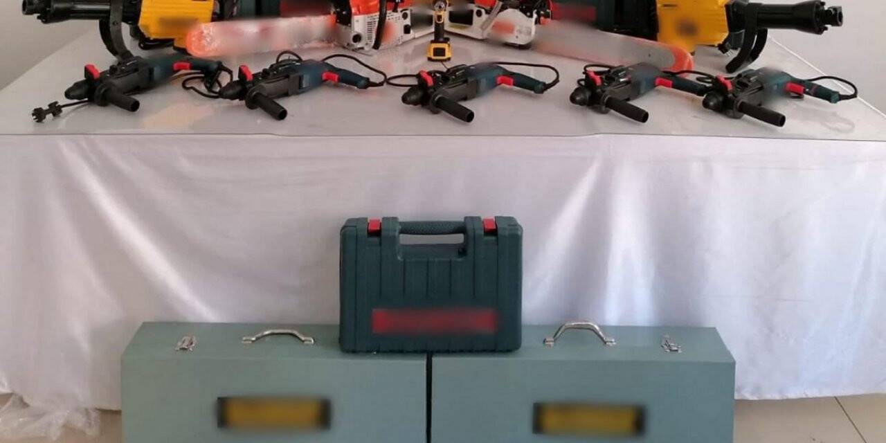 Gümrük Kaçağı Makineler Polise Takıldı