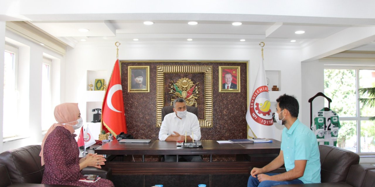 Yazar Dinç, Seydişehir Belediye Başkanı Mehmet Tutal'ı ziyaret etti