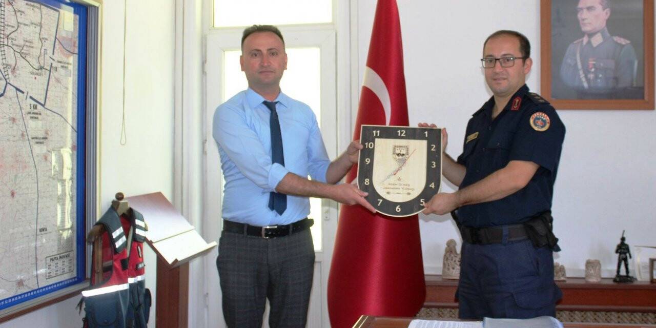 Yunak İlçe Jandarma Komutanı Adem Güneş Terfi Etti